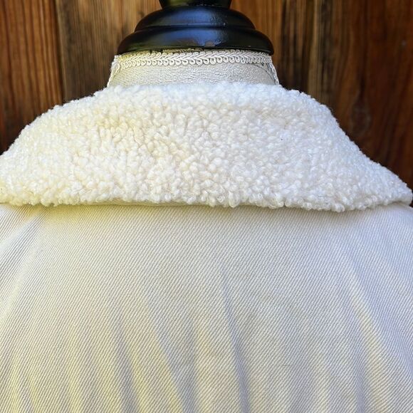 H & M, CREAM FLEECE LINED UNISEX JACKET, Size L - Picture 6 of 7